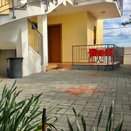 Shyqi Apartments Velipojë Eksteriør bilde