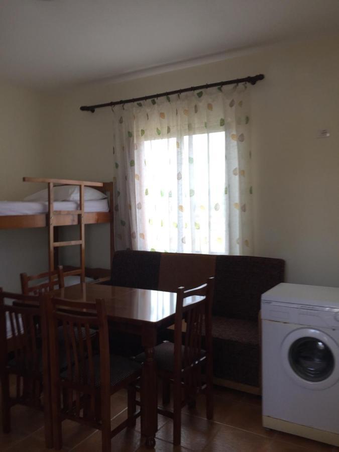 Shyqi Apartments Velipojë Eksteriør bilde
