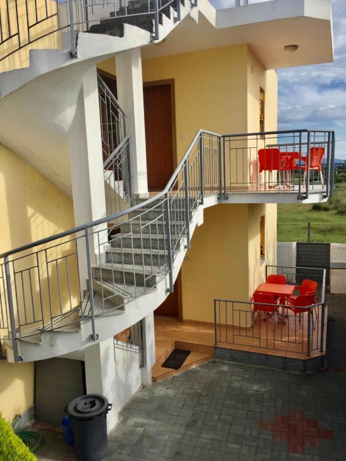 Shyqi Apartments Velipojë Eksteriør bilde